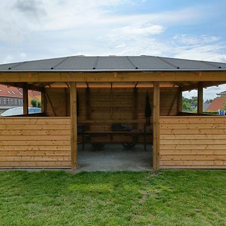斯温堡大宿舍酒店 斯文堡 外观 照片 A wooden gazebo