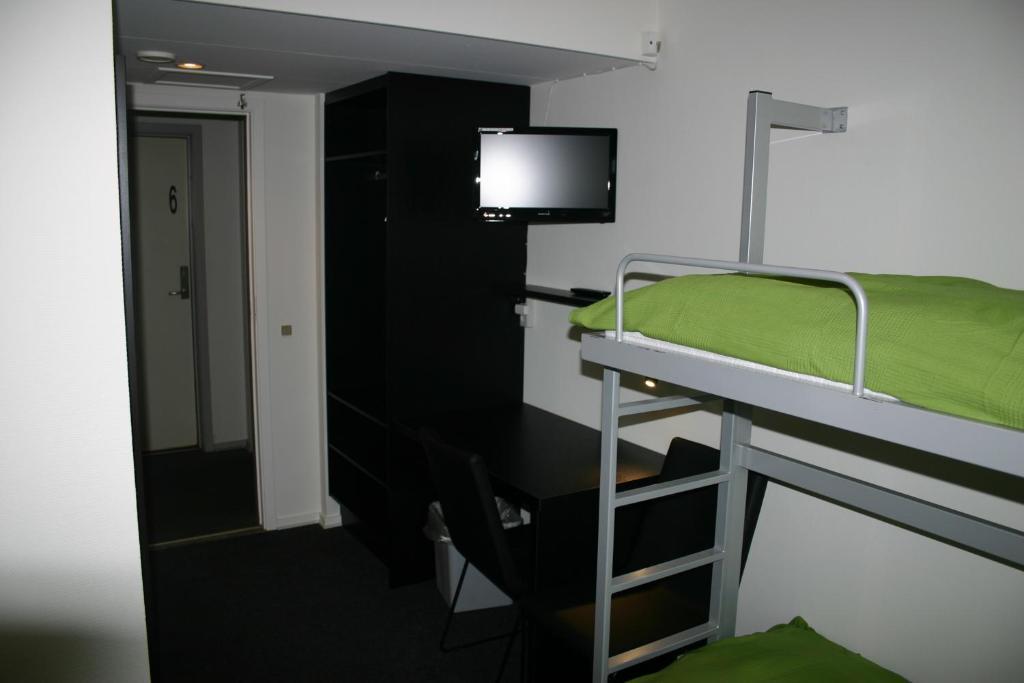 斯温堡大宿舍酒店 斯文堡 客房 照片 A typical room at the hotel