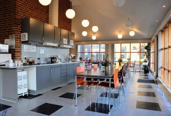斯温堡大宿舍酒店 斯文堡 外观 照片 The kitchen at the International Centre