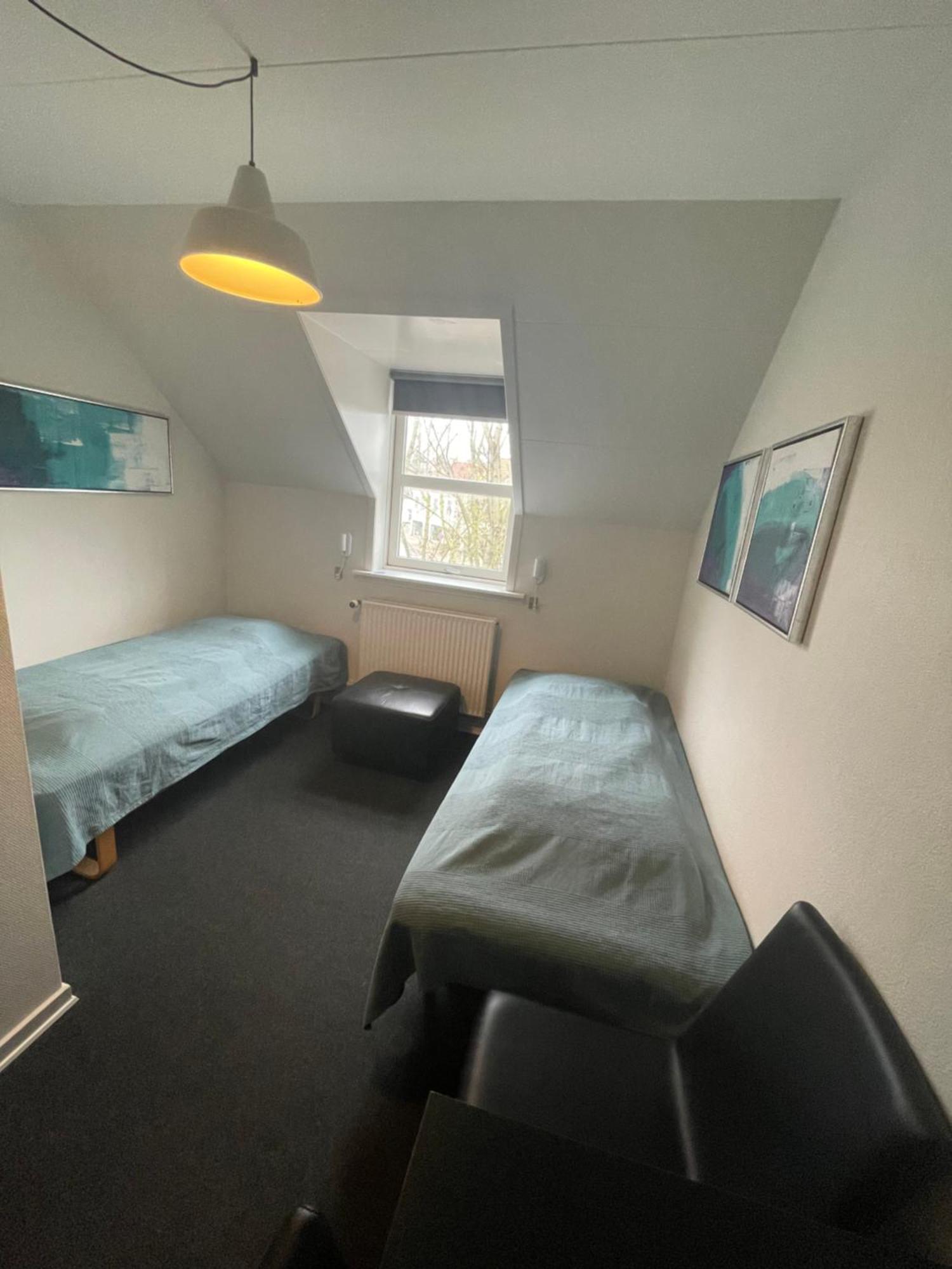斯温堡大宿舍酒店 斯文堡 外观 照片 A typical bedroom in the hostel